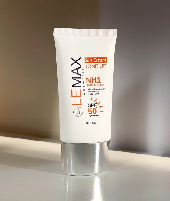 KEM CHỐNG NẮNG SPF 50 PA